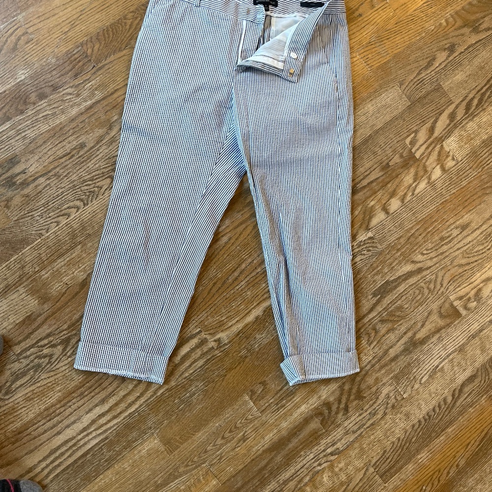 Banana Republic Avery Grey/white Seersucker sz 8
